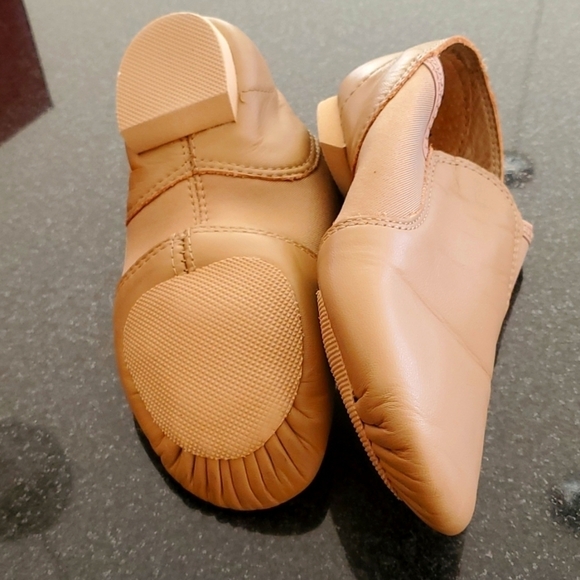 Capezio E-Series Jazz Slip On Jazz Shoes - Caramel 3.5 M - Picture 7 of 12